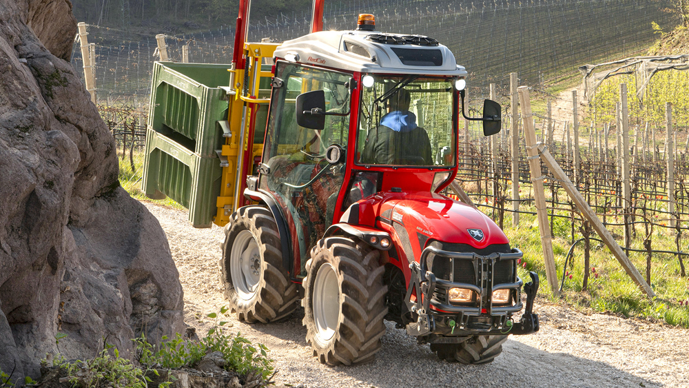 Antonio Carraro compacttrekker Tora SRX 5800/6800, knikbesturing