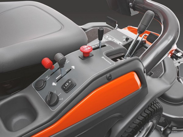 Husqvarna Frontmaaier P 520 DX (132/155cm maaidek)