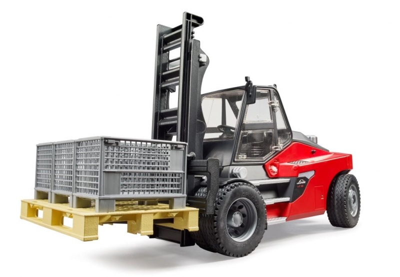 Linde HT160 met pallet en 3 pallet boxen
