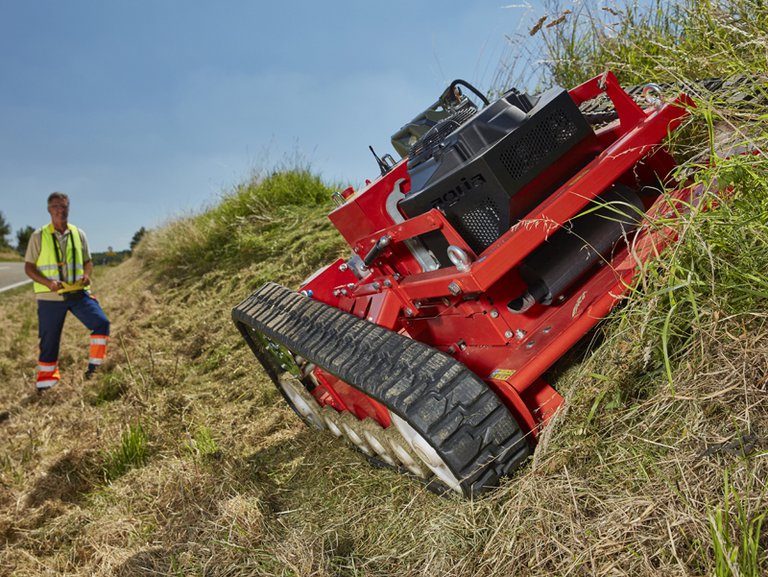 Agria 9600 Helling maaier RC mulcher 