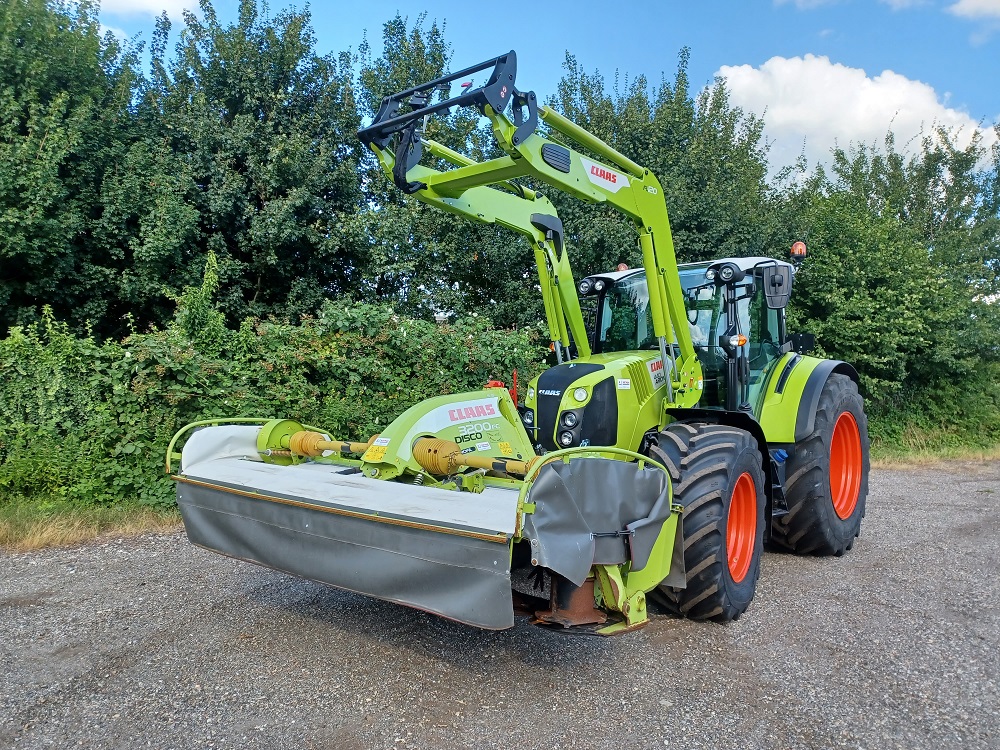 Afgeleverd: Claas Arion 440