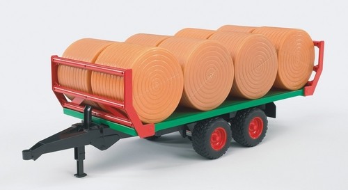 Balentransporter met 8 ronde hooibalen 1
