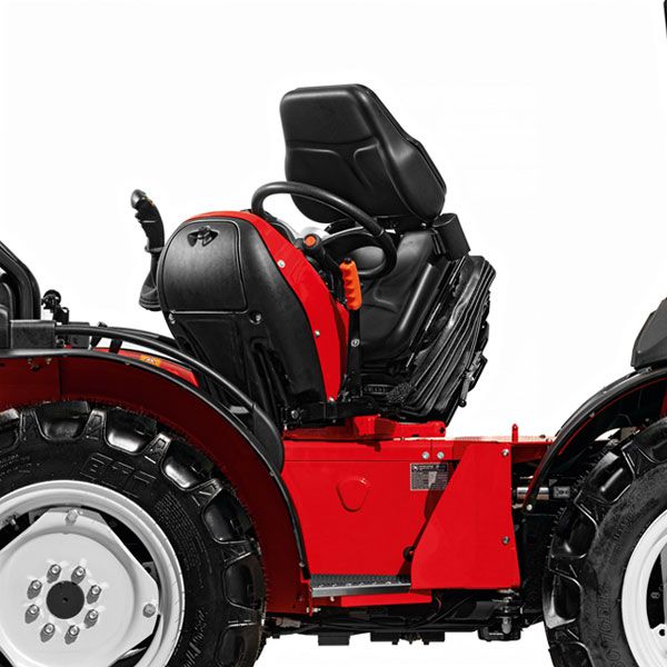 AC compacttrekker Tora TRX 5800, fuseebesturing 52pk