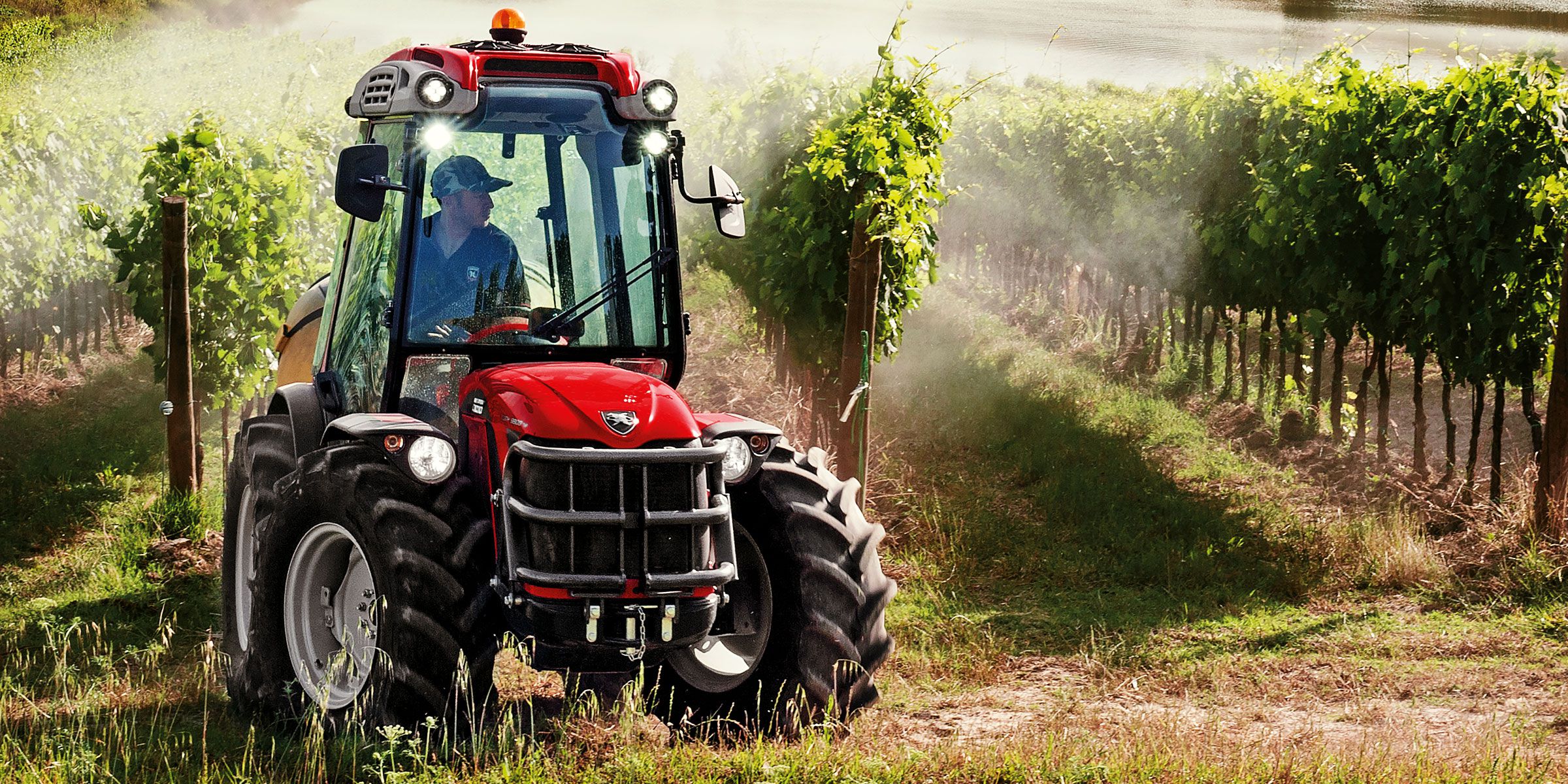 Antonio Carraro Tony 8900 TR compacttrekker 74.2 pk