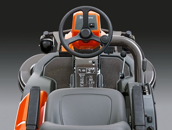 Husqvarna Frontmaaier P524X (112/122cm maaidek)