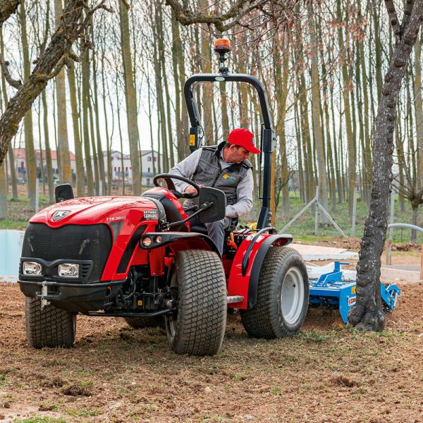 AC TTR 3800 HST compacttrekker 25.7pk Fusee 
