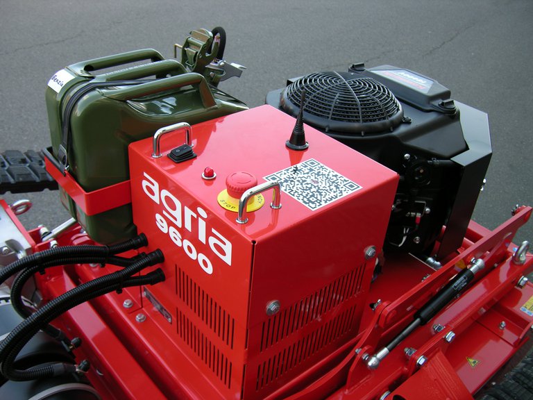 Agria 9600 Helling maaier RC mulcher 